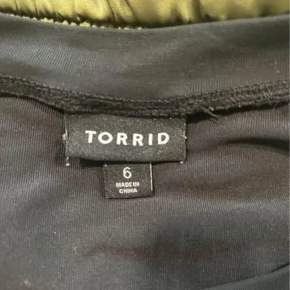 6X Torrid Dress Short Sleeve Black (Length 40”-44”, Longer Toward Sides) (C3894) - Picture 6 of 6